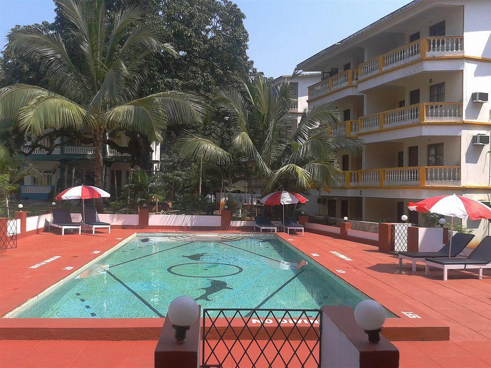 Royal Mirage Beach Resort Candolim Exterior photo